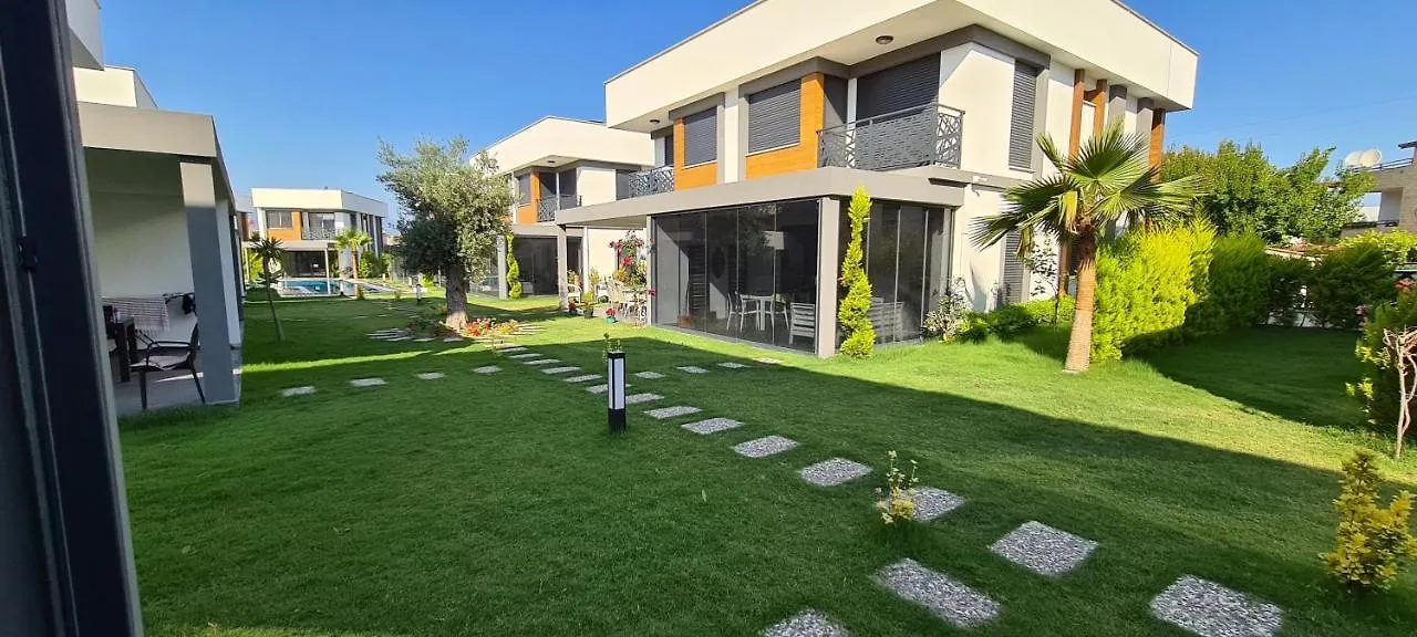 Villa Traumvilla In Kuşadası Turkije