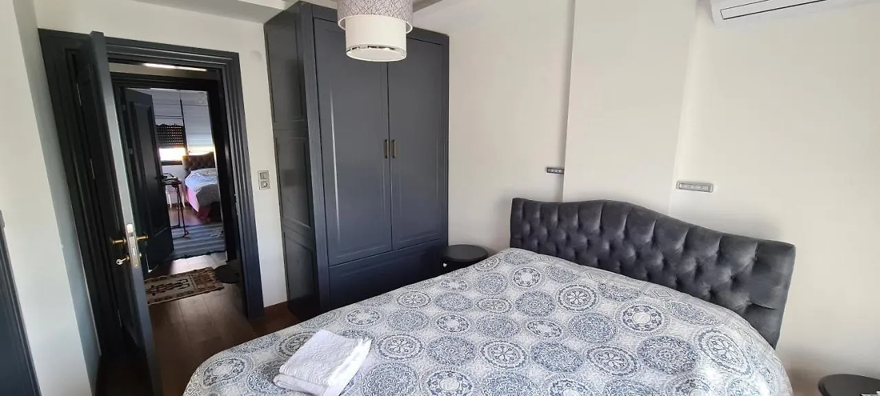 Traumvilla In Kuşadası 0*,